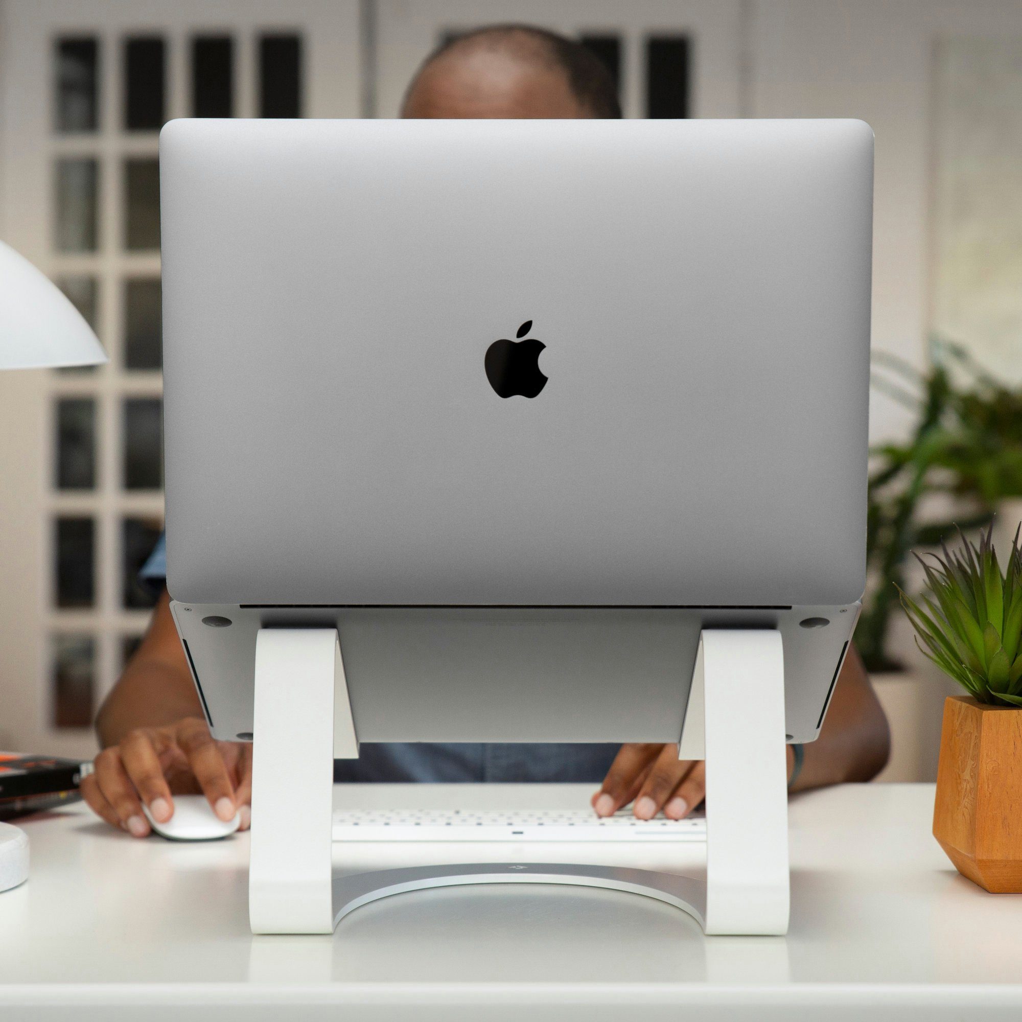 Twelve South Curve SE Aluminum Stand for MacBook, Notebooks Laptop-Ständer