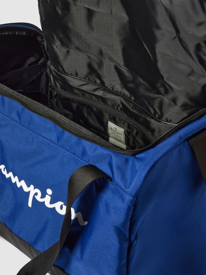 Weekender mit Label-Print Modell 'Duffle' in marineblau