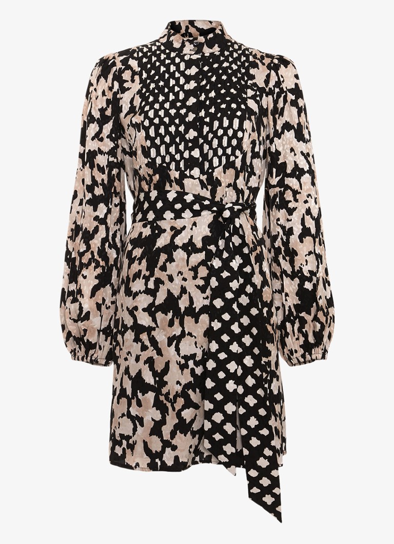 Rochie scurtă tip tunică Dolly de la Phase Eight, decorată cu imprimeu jacquard și curea legată.