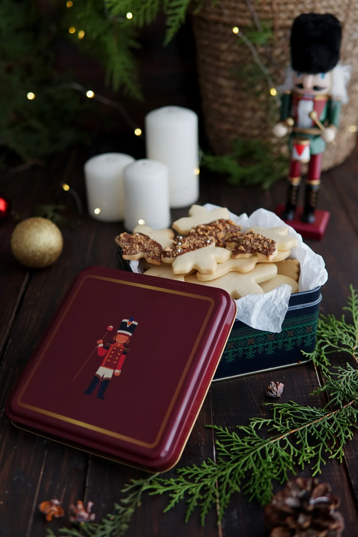 EVLE  Dreifaches Weihnachtsset, 15,8 x 15,8 x 8 cm, Ø14 x 7 cm, Ø31,5 cm Tablett erb571r