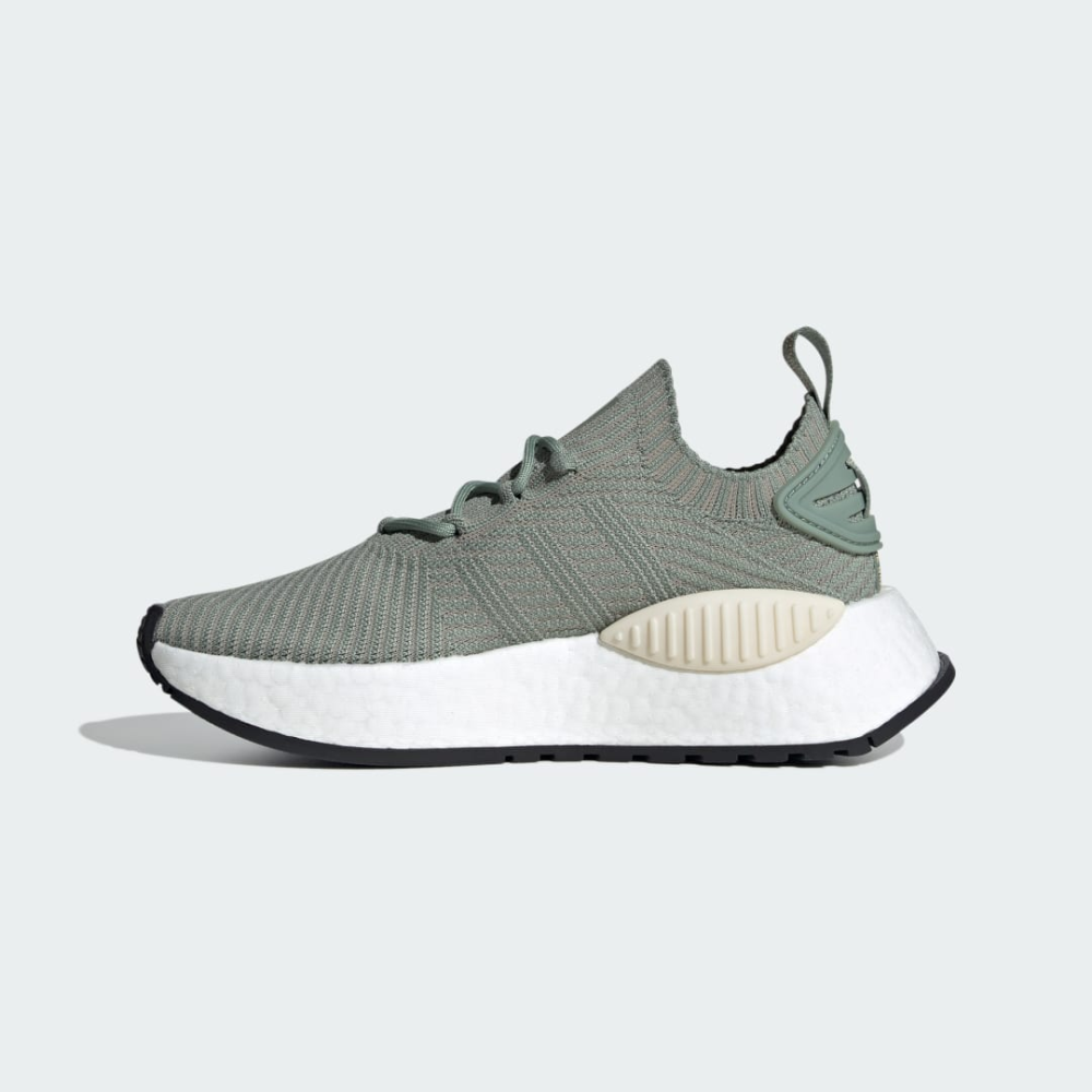 adidas NMD W1 IE9884 / grün