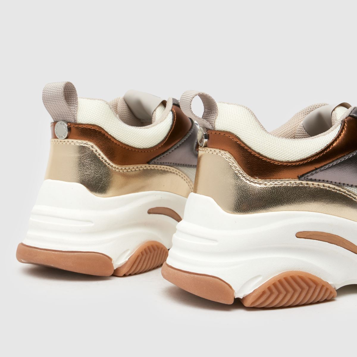 Steve Madden pewter progressive dekliški športni copati za otroke