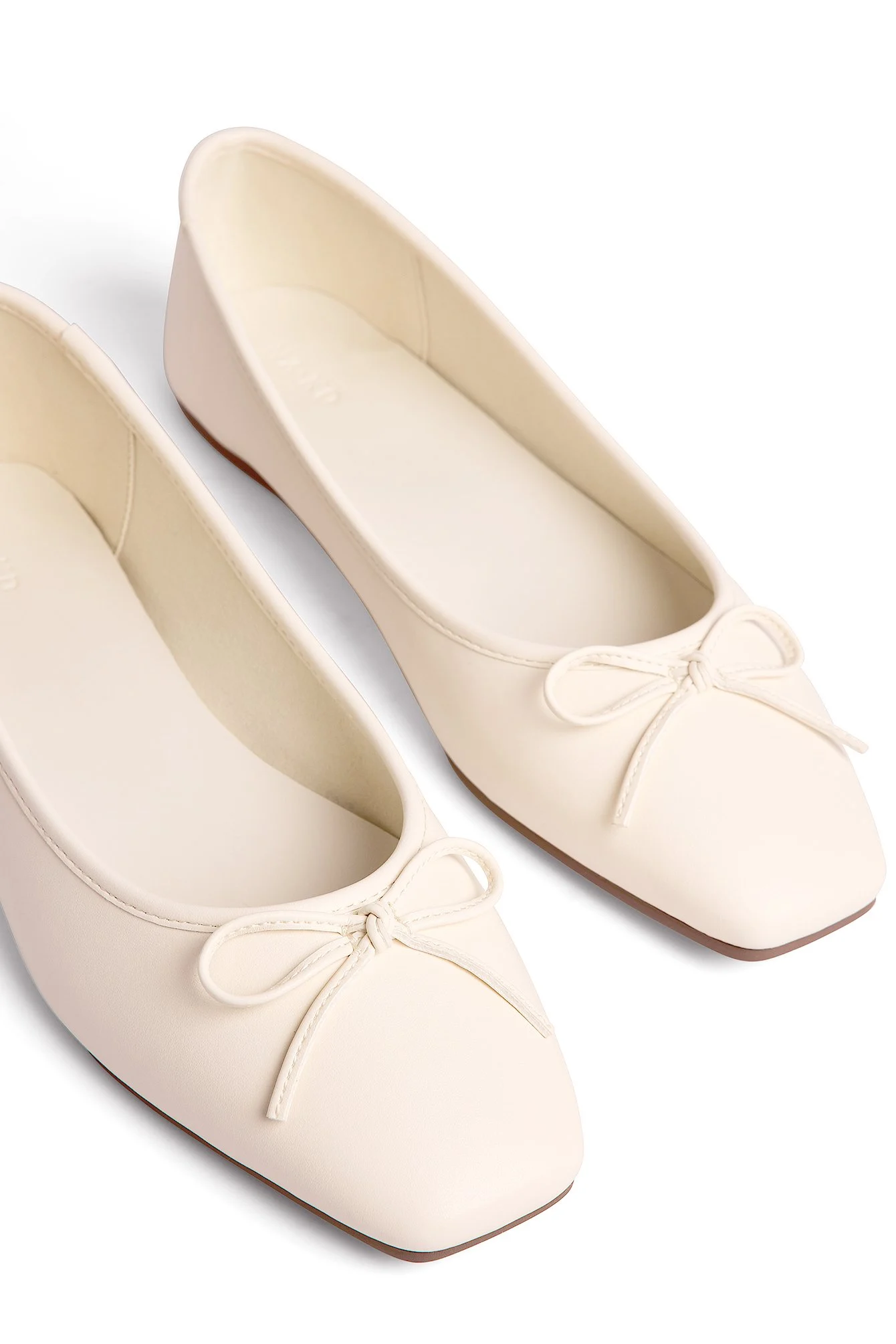 Ballerinas mit quadratischer Spitze