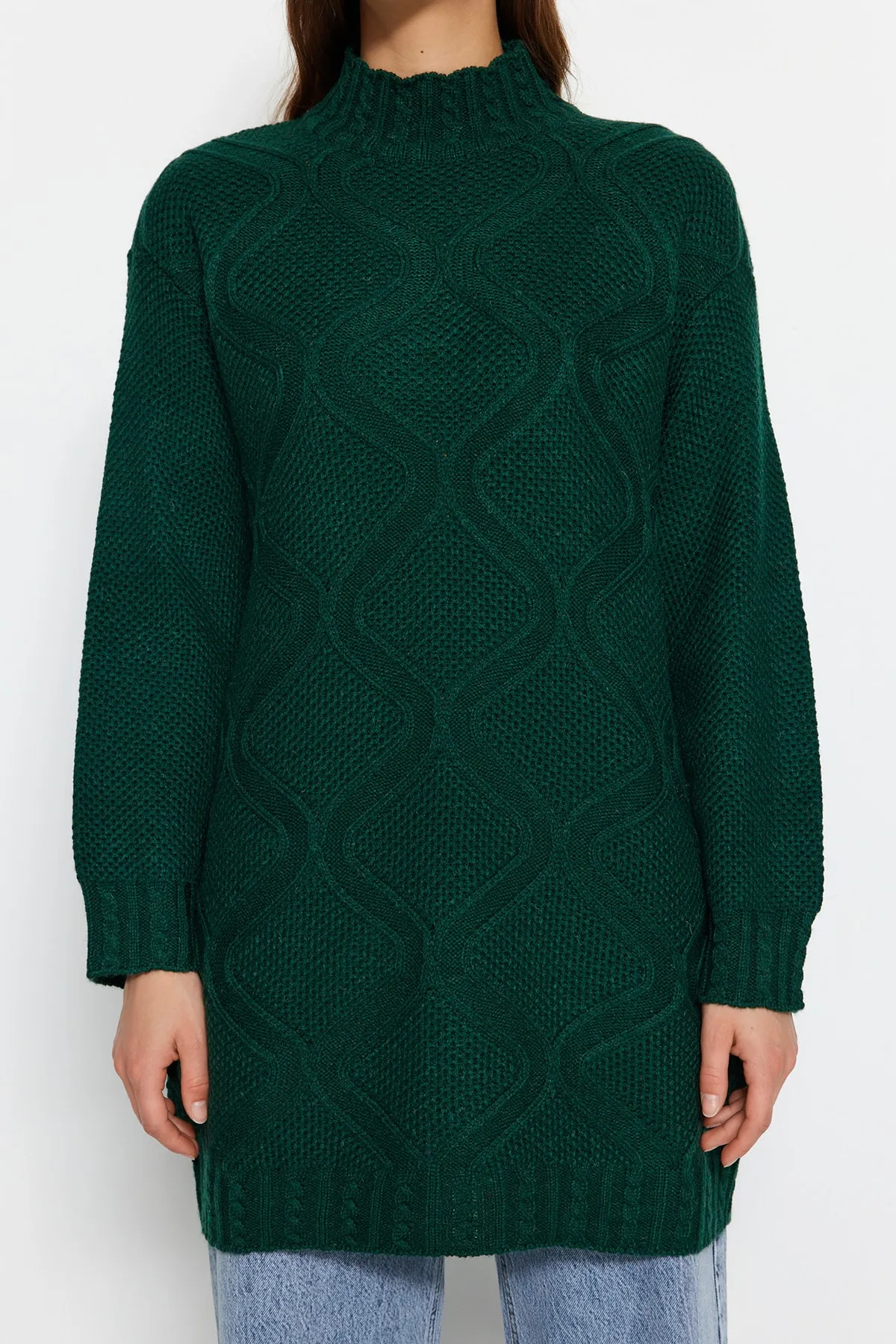 Trendyol Modest  Dunkelgrüner Strickpullover mit Strickmuster TCTAW24AK00056