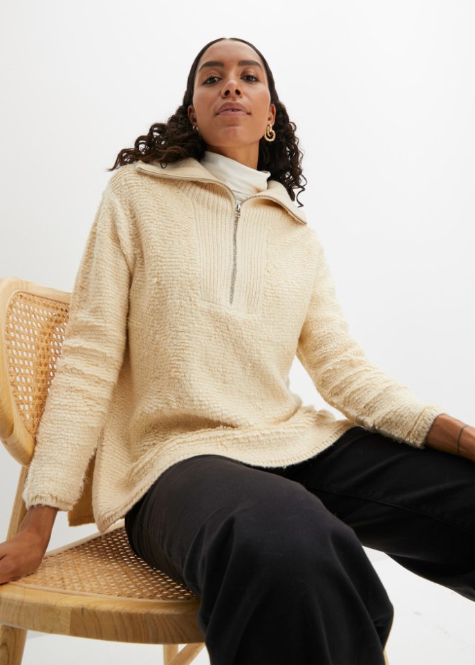 Langer Pullover aus Boucle