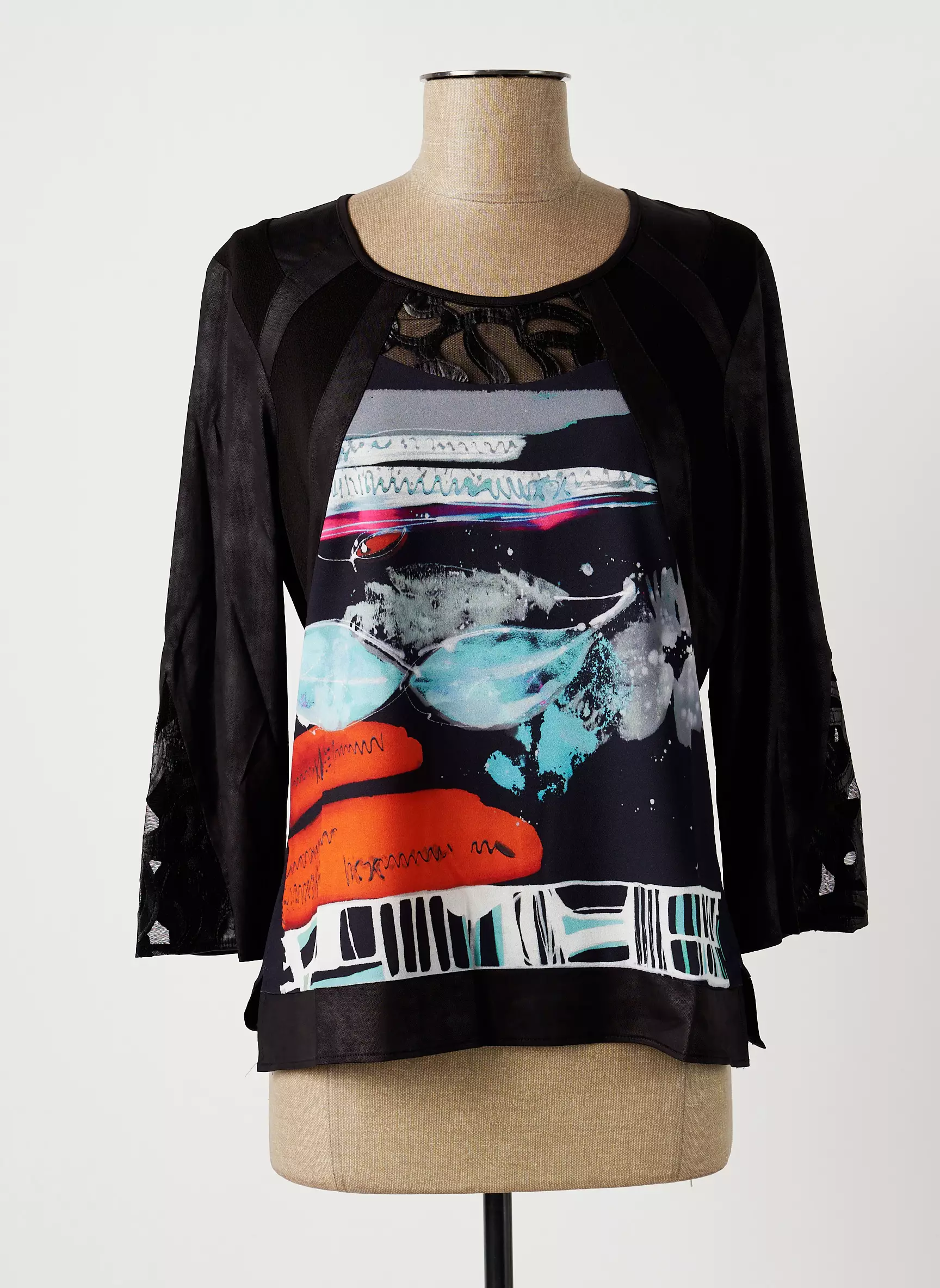 Guy Dubouis Tshirts Femme couleur noir