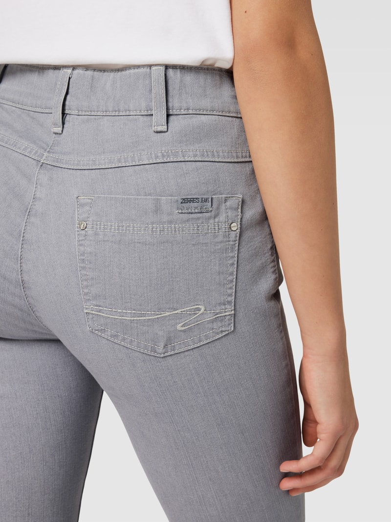 Jeans mit 5-Pocket-Design Modell 'CARLA' in hellgrau