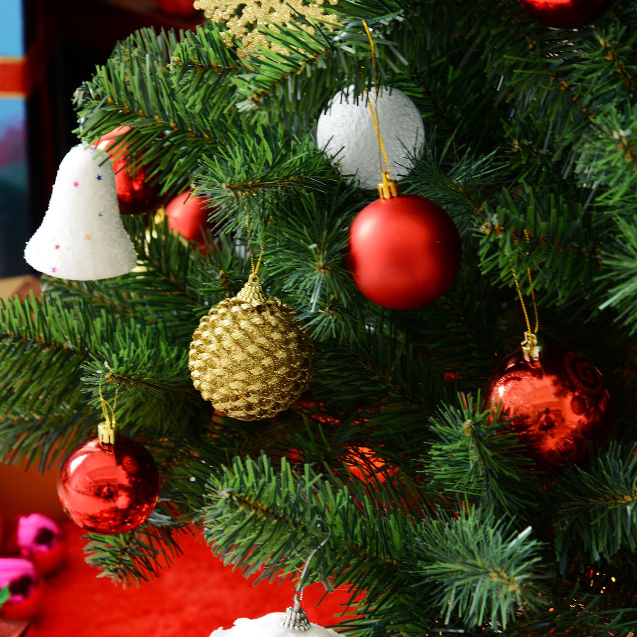 HOMCOM Weihnachtsbaum Christbaum Kunsttanne Tannenbaum mit Metallfuß