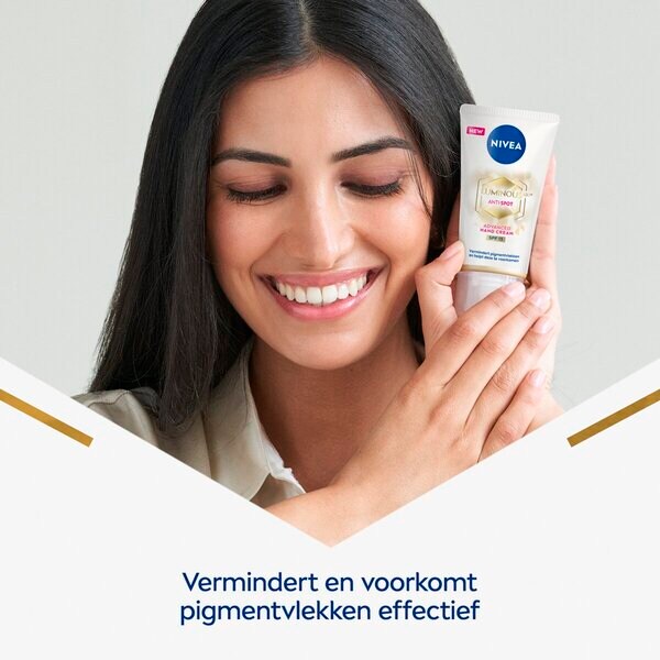 NIVEA Luminous630 Anti-Spot SPF15 korrekciós kézkrém 50ml