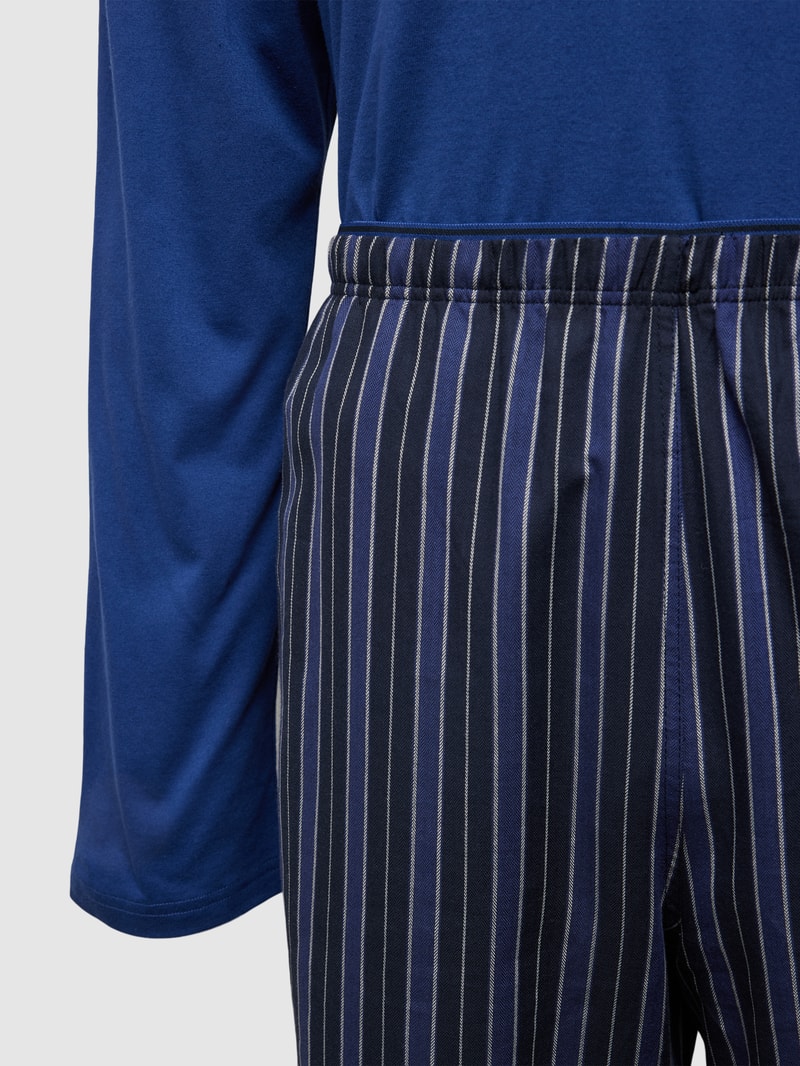 Pyjama mit Streifenmuster Modell 'SELECTED' in royalblau