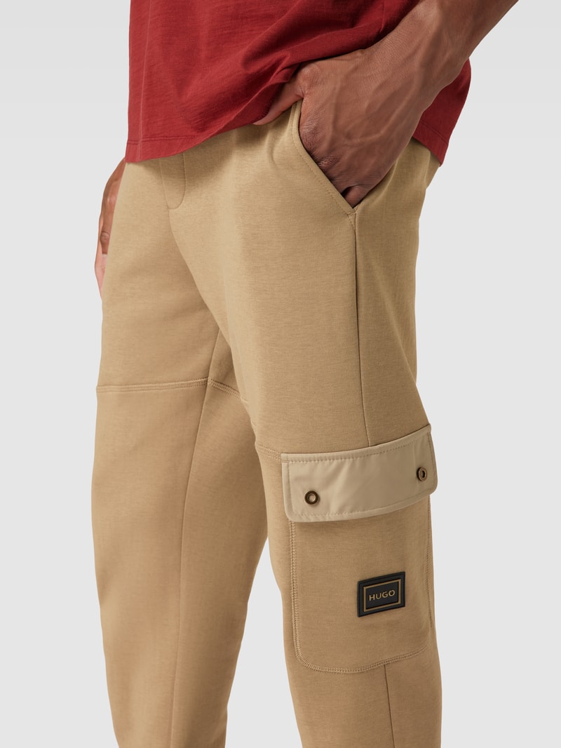 Sweatpants mit Cargotaschen Modell 'Dangkang' in camel