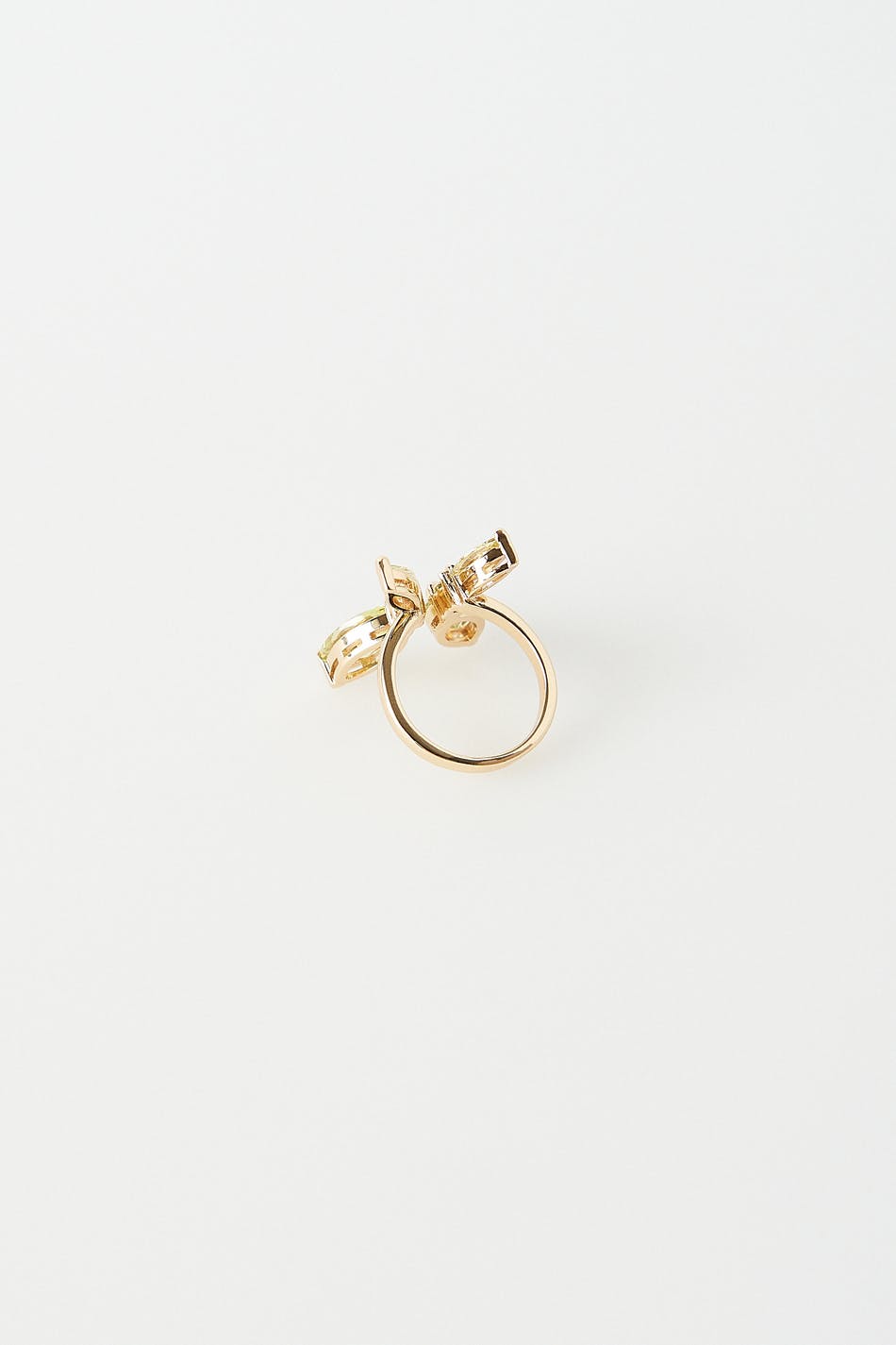 Mariposa ring