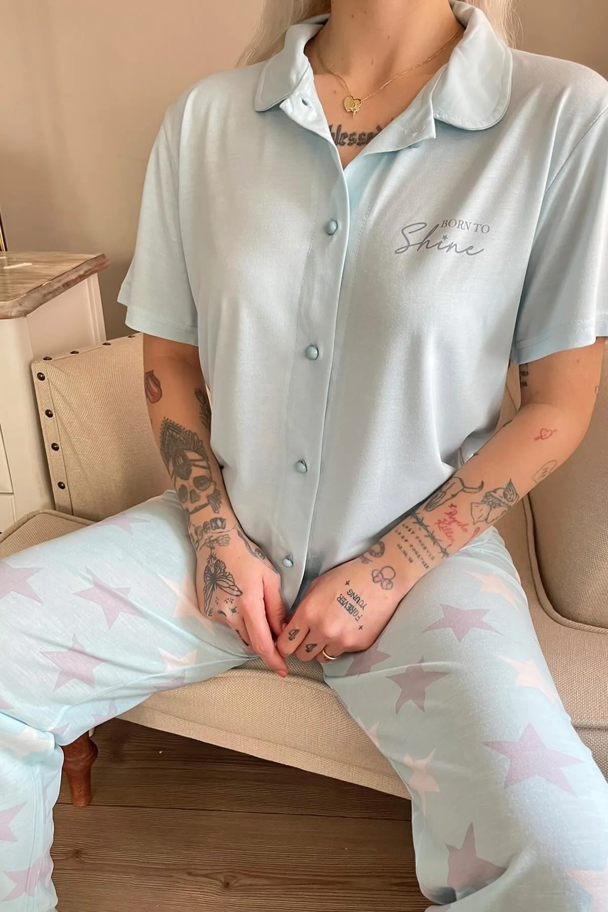 Pijamaevi  Mint Shine bedruckter, gestrickter, vorne geknöpfter Kurzarm-Damenpyjama