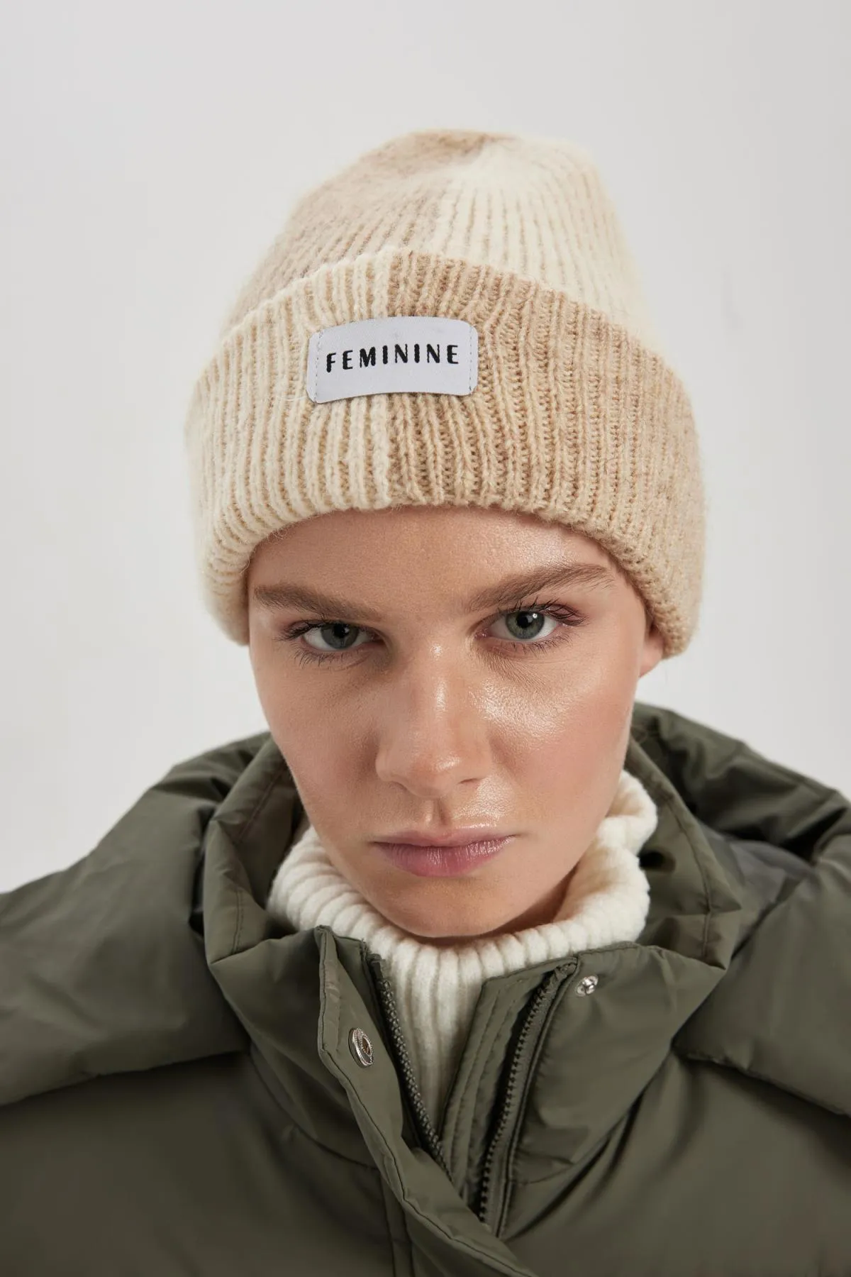 DeFacto  Gewebte, beschriftete Strickmütze für Damen