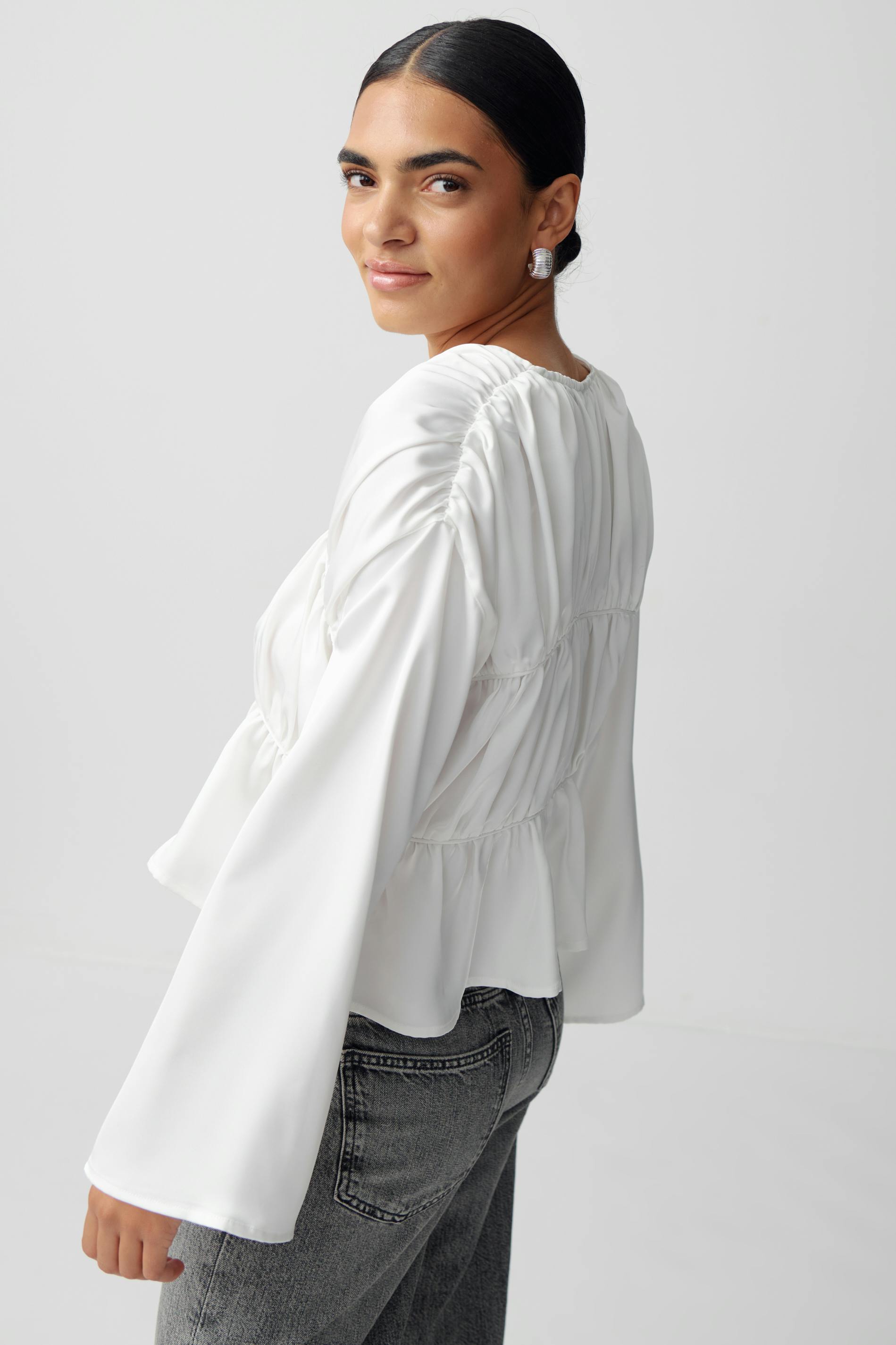 Gathered tie blouse