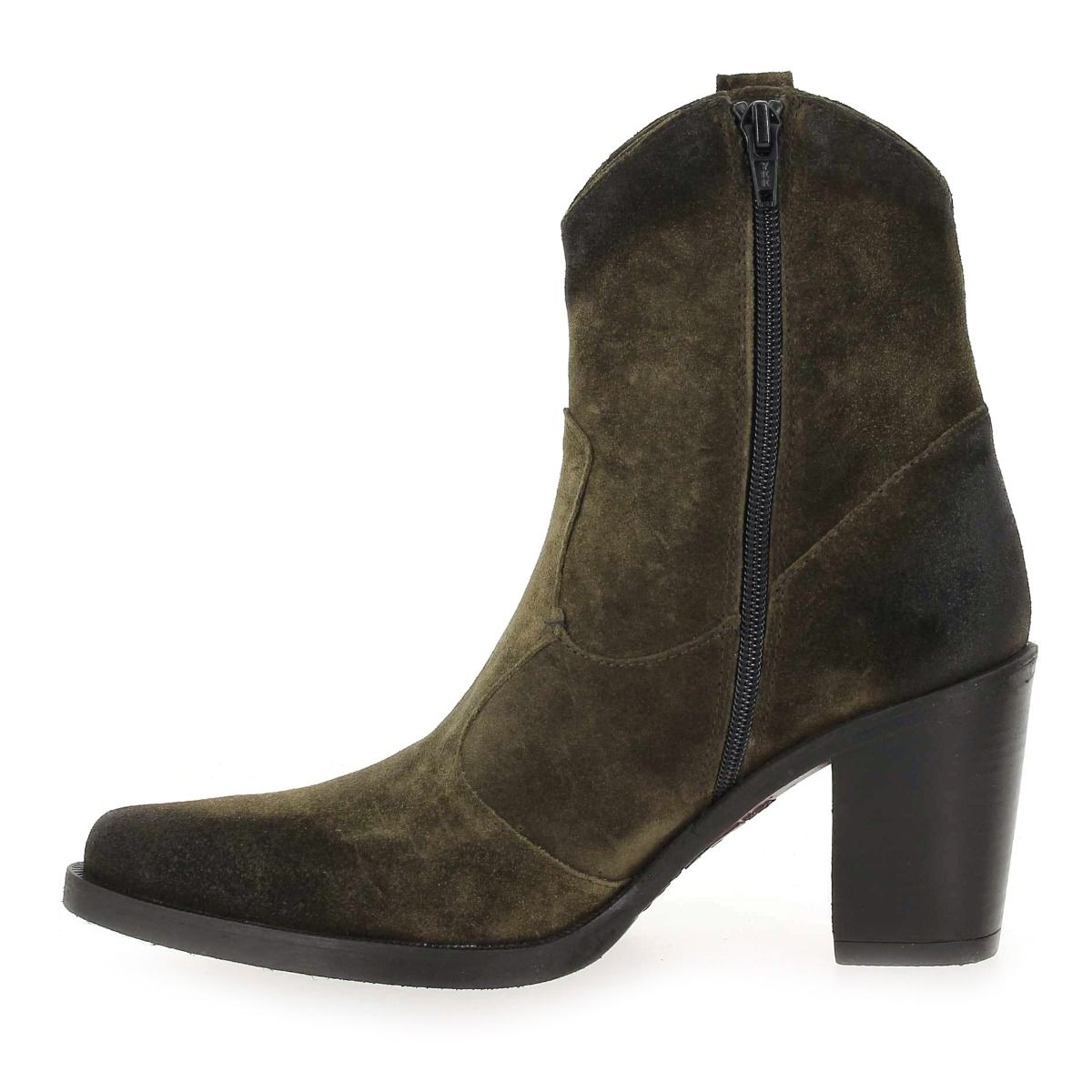 Emanuele Crasto   5023 - olive