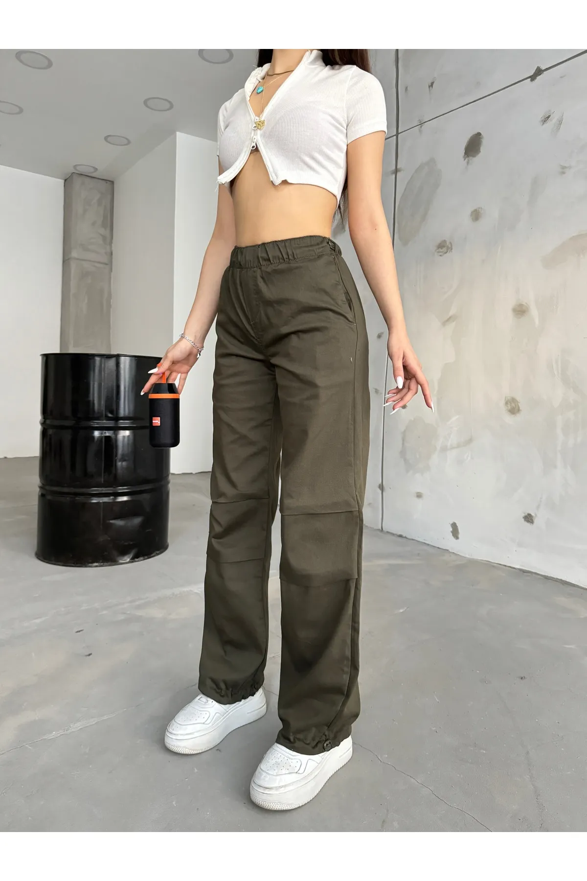 BİKELİFE  Khakifarbene Fallschirmhose für Damen