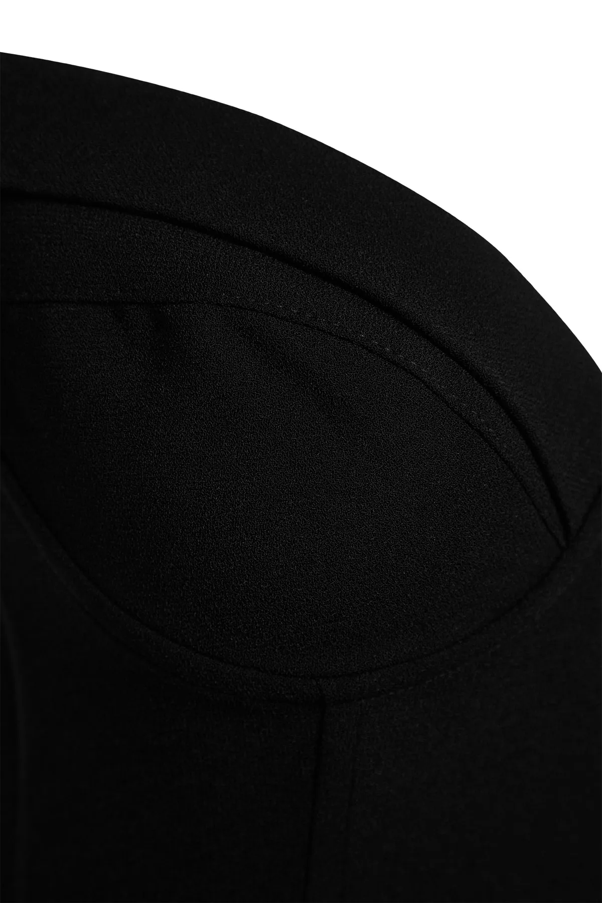 Trendyol Collection  X Zeynep Tosun Schwarzes Abend- und Abschlusskleid mit Volant TCLSS23AE00011