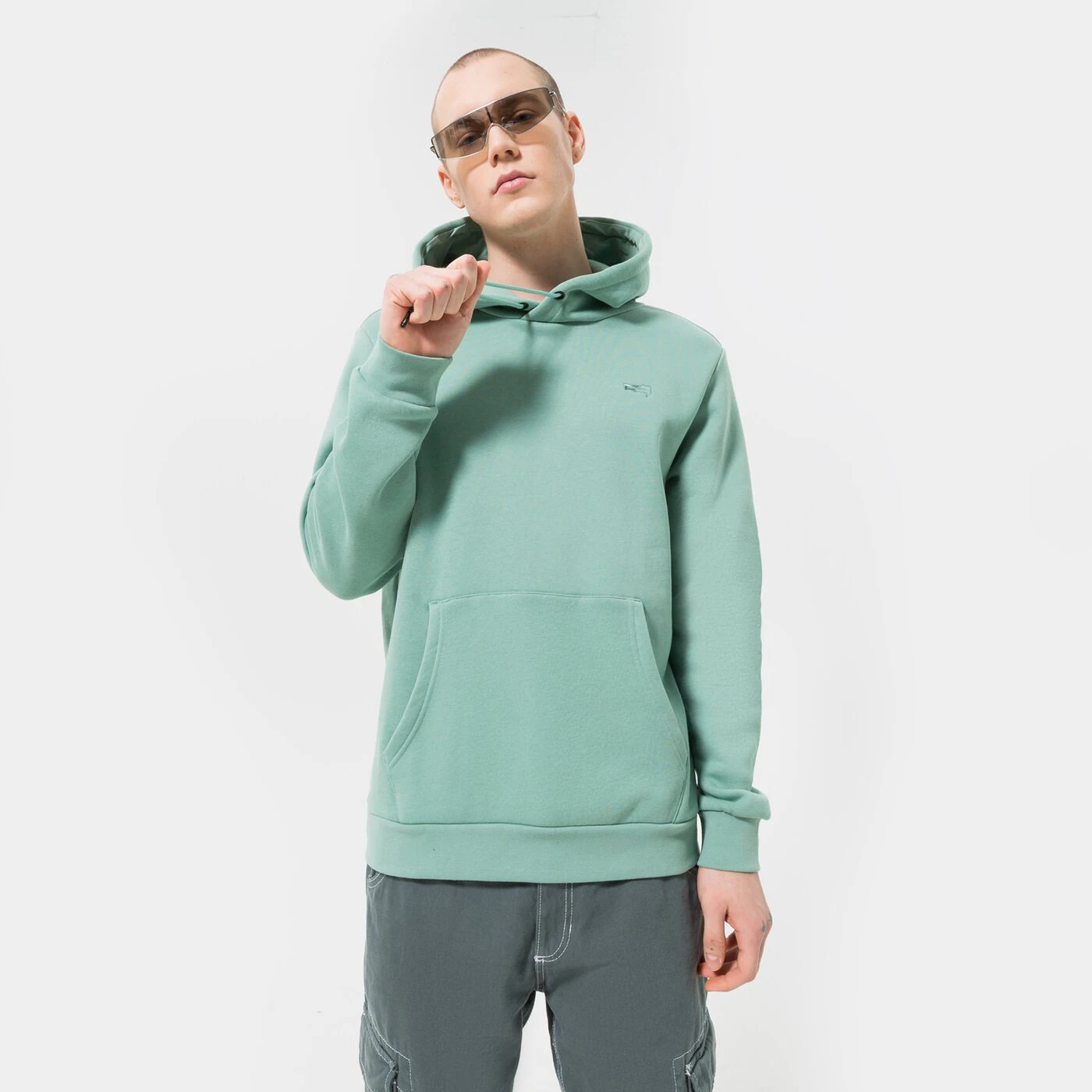 CONFRONT HOODIE GREEN Grün