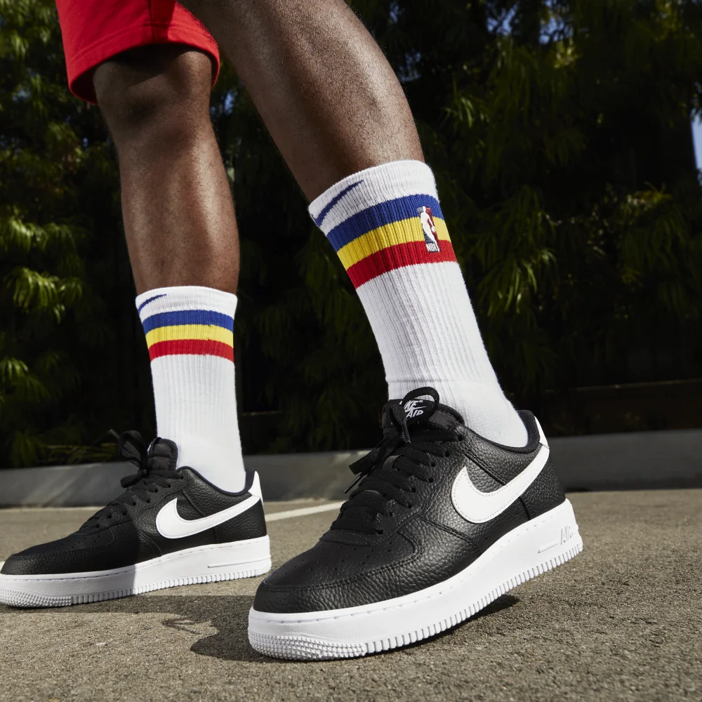Nike Air Force 1 07 CT2302002 / schwarz