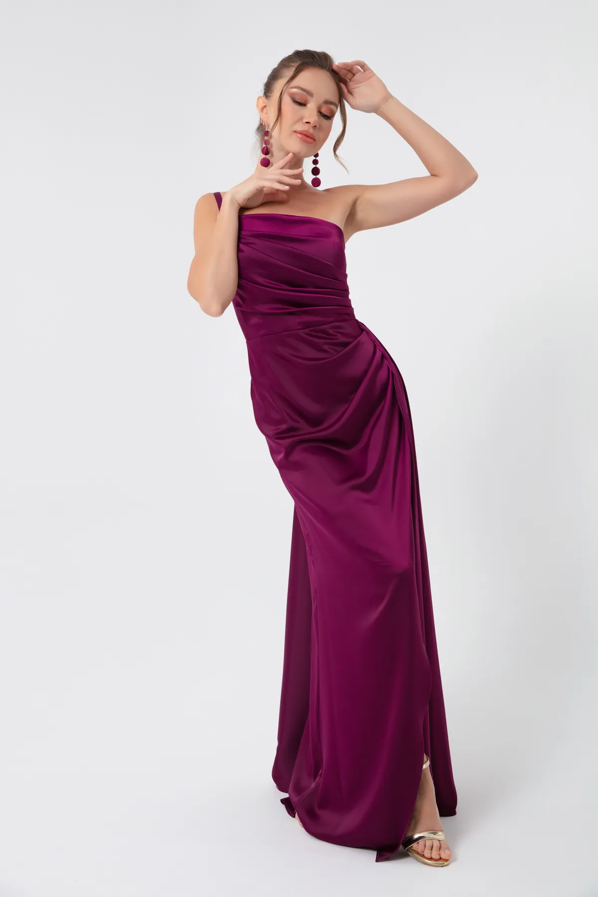 Lafaba  Pflaumenfarbenes One-Shoulder-Satin-Abend- und Abschlusskleid für Damen