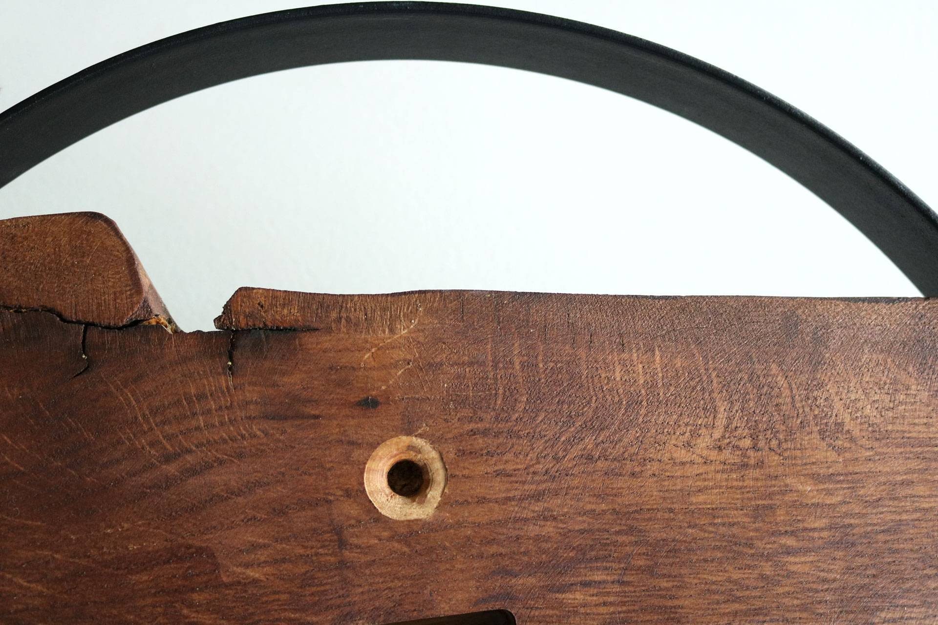 holz4home Wanduhr Wanduhr mit Stahlrahmen aus massiver Eiche Ø 43 cm von holz4home®