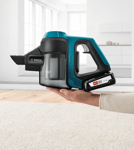 BOSCH Akku-Stielstaubsauger Unlimited Serie 6, schwarz, BKS6111P, beutellos, 18V Power for ALL Akku, inkl. Möbelpinsel