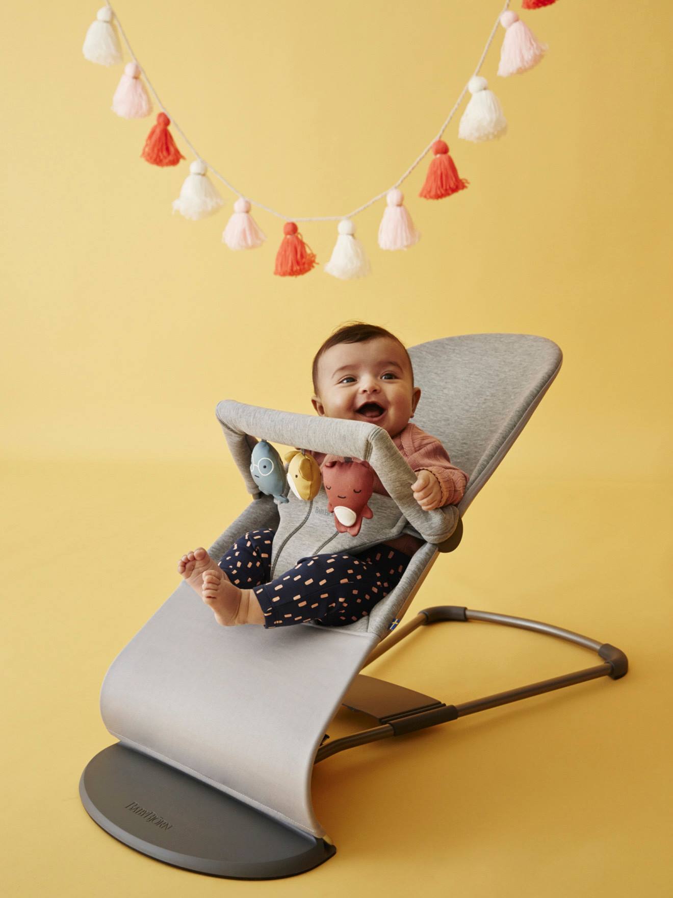 Arche de jeux pour transat BabyBjörn amis doux