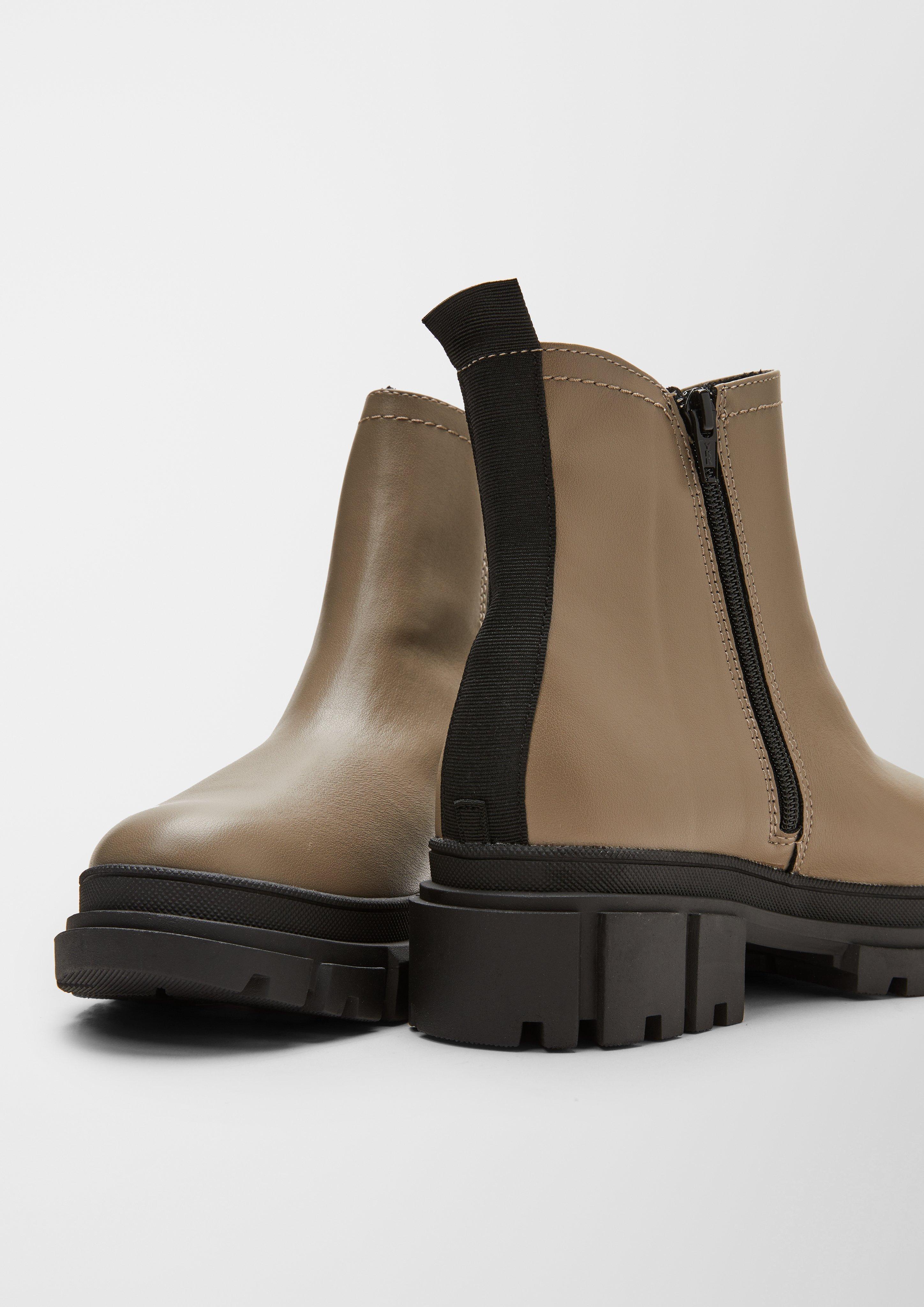 Chelsea Boots aus Lederimitat  6006471-341