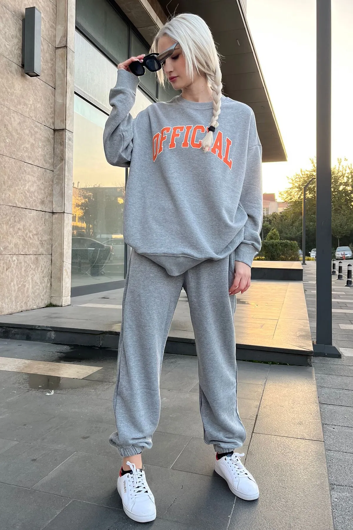 Madmext  Grauer Trainingsanzug für Mad Girls MG944
