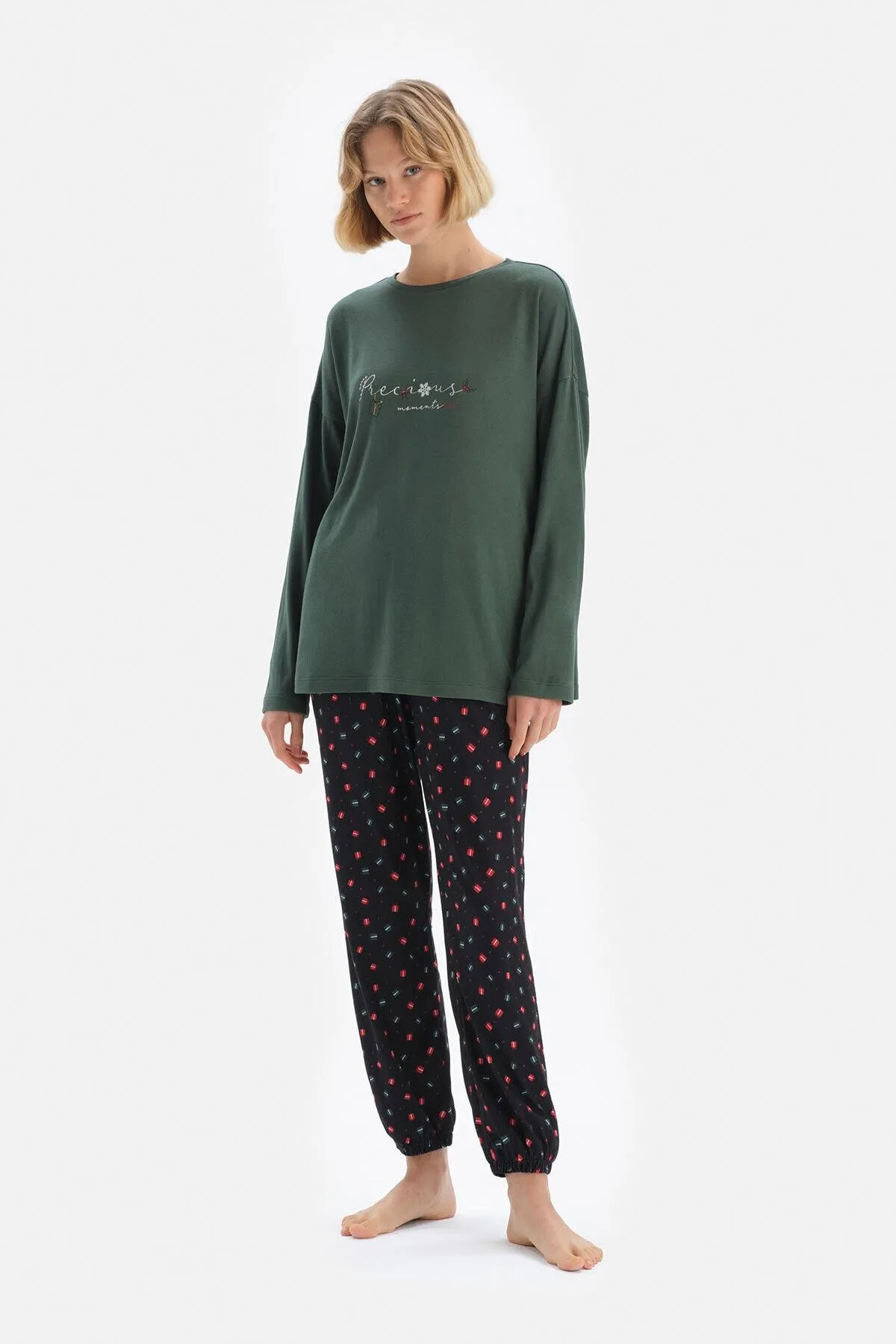 Dagi  Schwarze Pyjamahose mit Geschenkpapier-Aufdruck