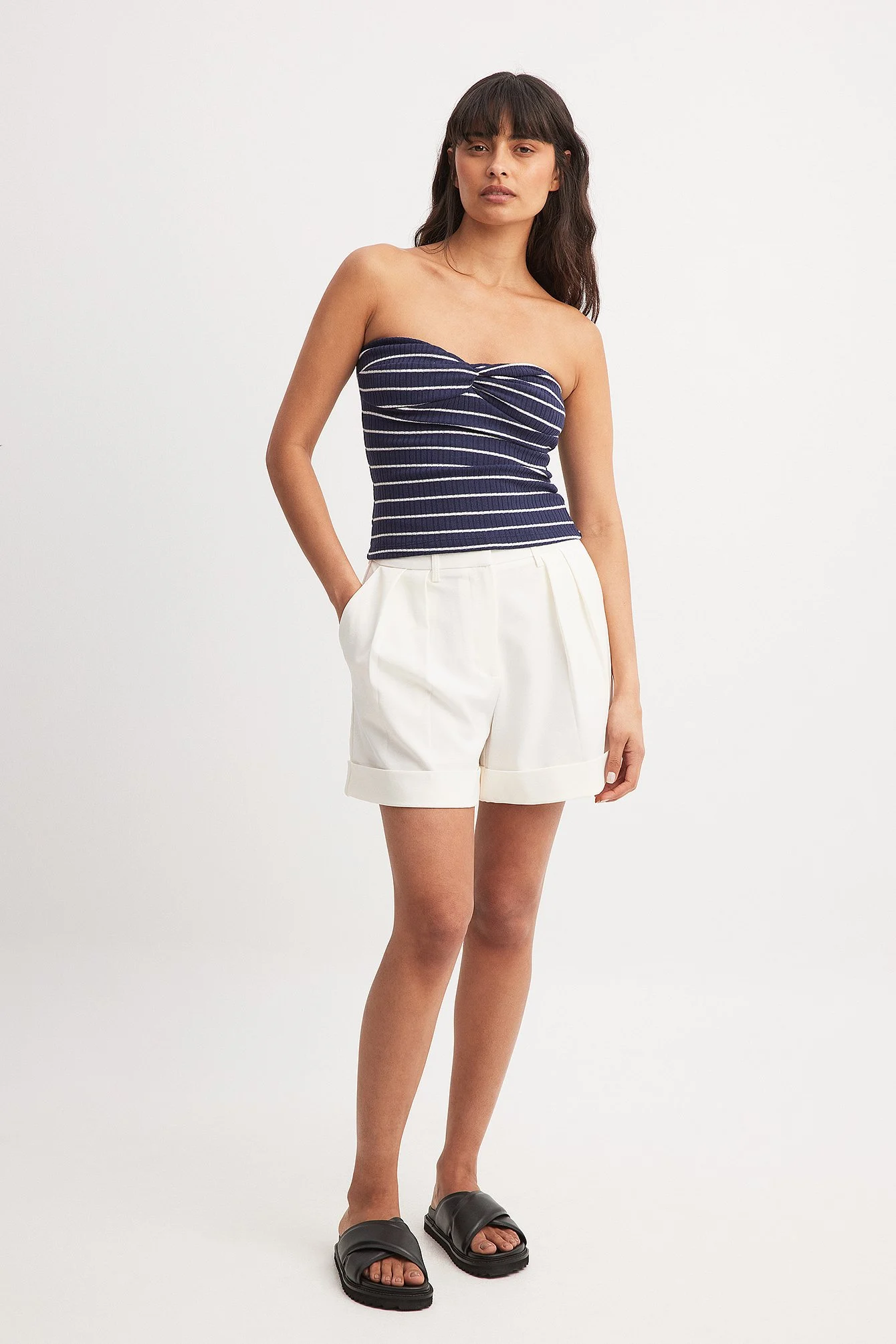 Tube-Top mit verdrehter Front