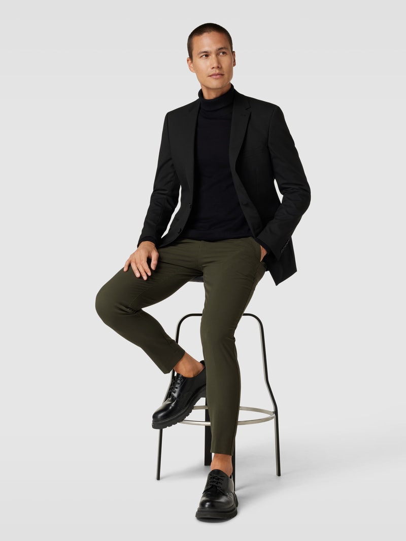 Chino mit Paspeltasche in olivgrün