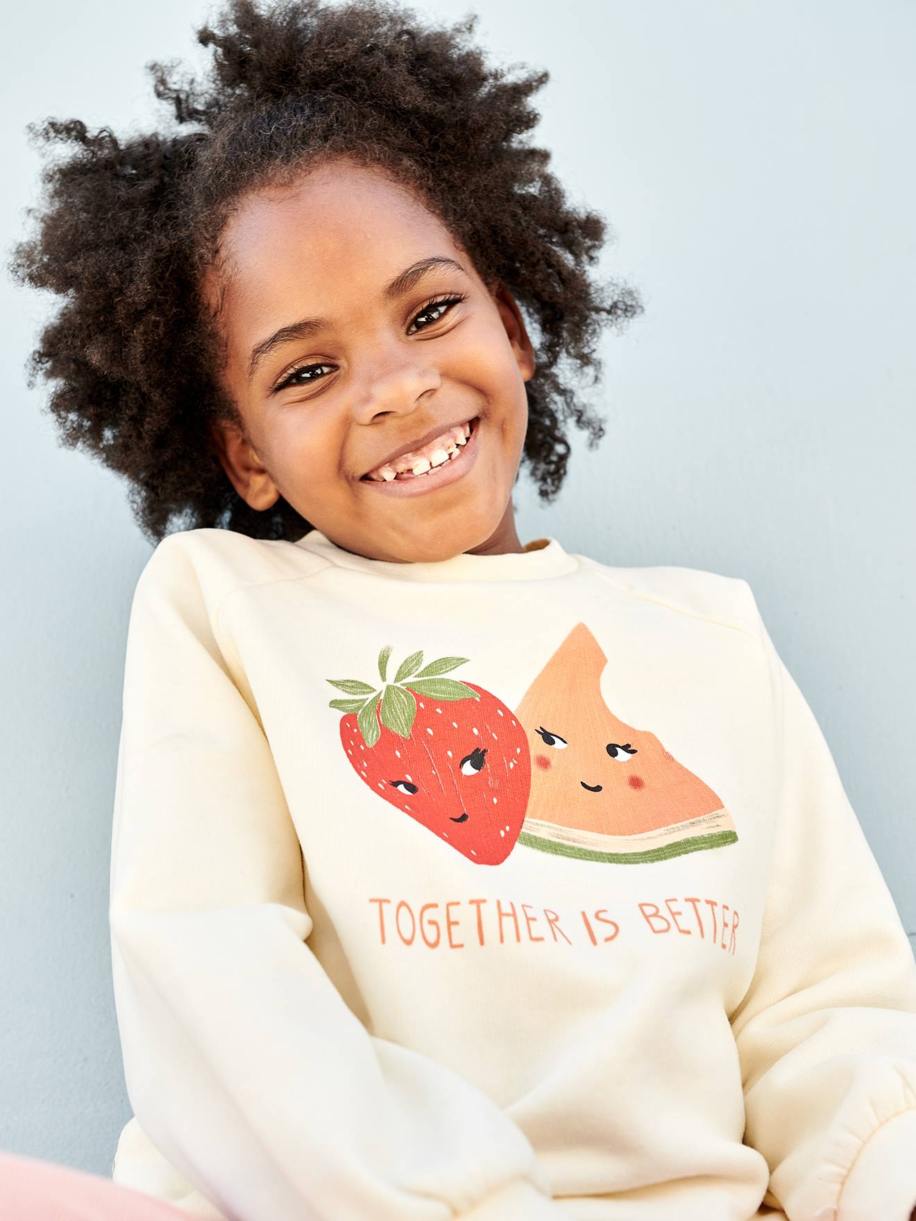 Sweat motifs fruits fille rose pâle