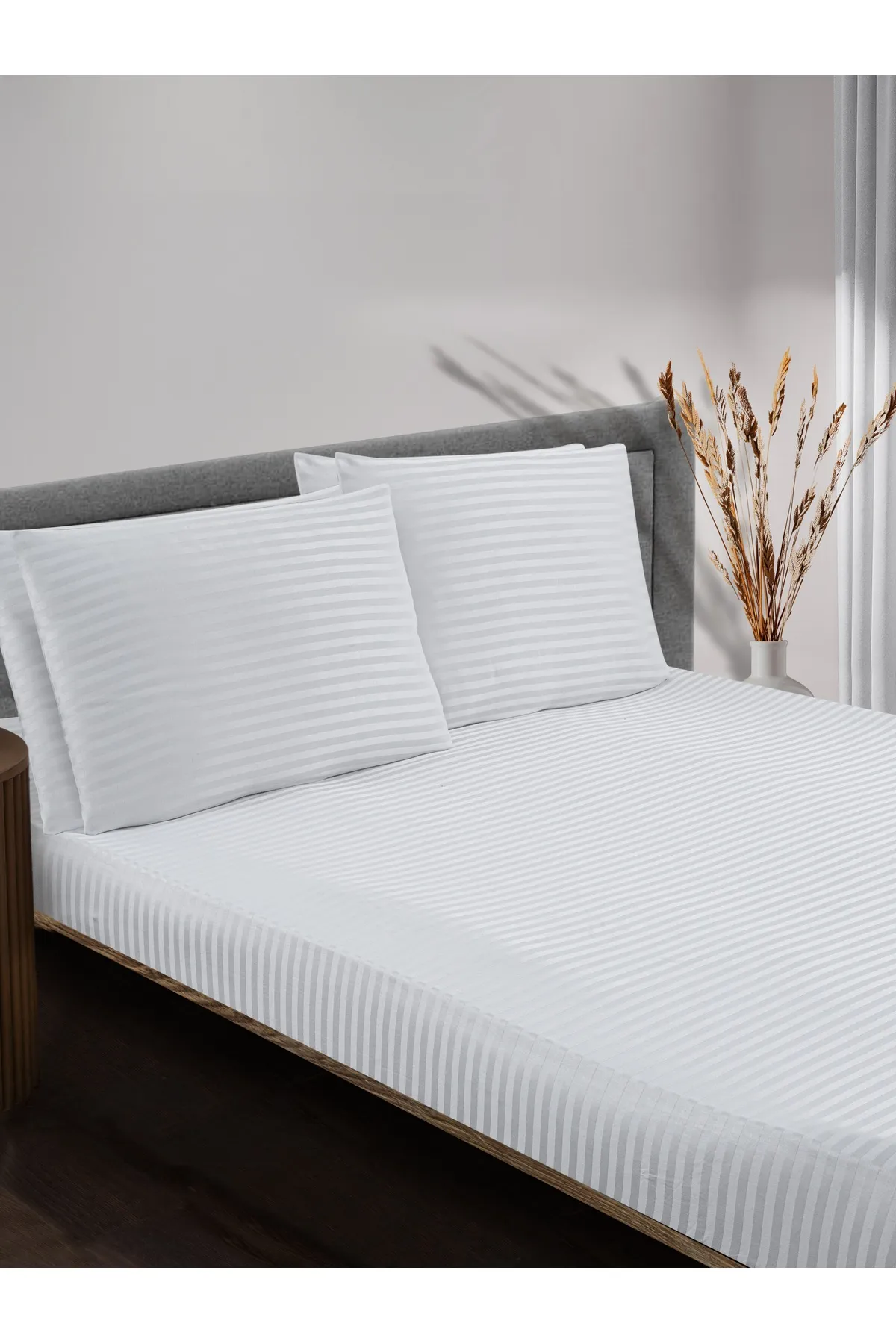 Soft Colours  Gestreiftes Satin-Spannbettlaken-Set + Kissenbezug, Doppel-/Einzelbett