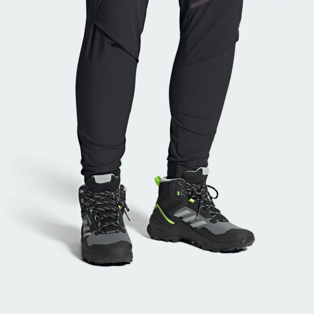 adidas Swift R3 Mid GORE TEX GTX IF7712 / gelb