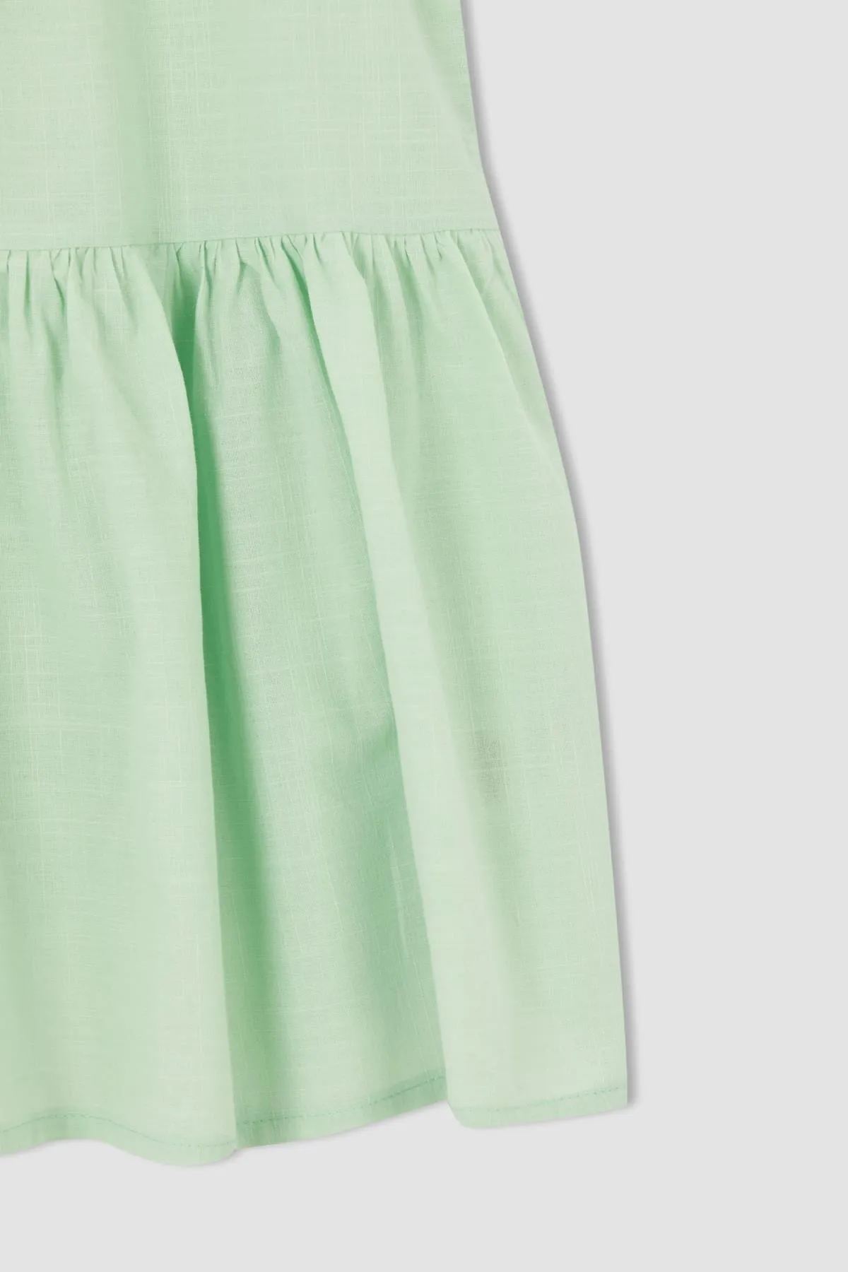 DeFacto  Mädchenkleid aus Gimped-Baumwollpopeline in entspannter Passform mit quadratischem Ausschnitt und kurzen Ärmeln