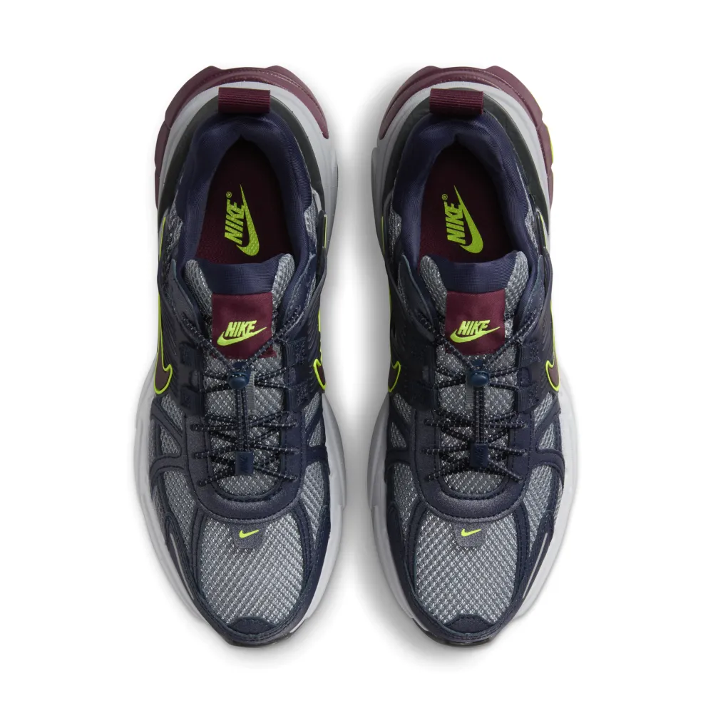 Nike V2K Run Luminous FV6602-400 / blau