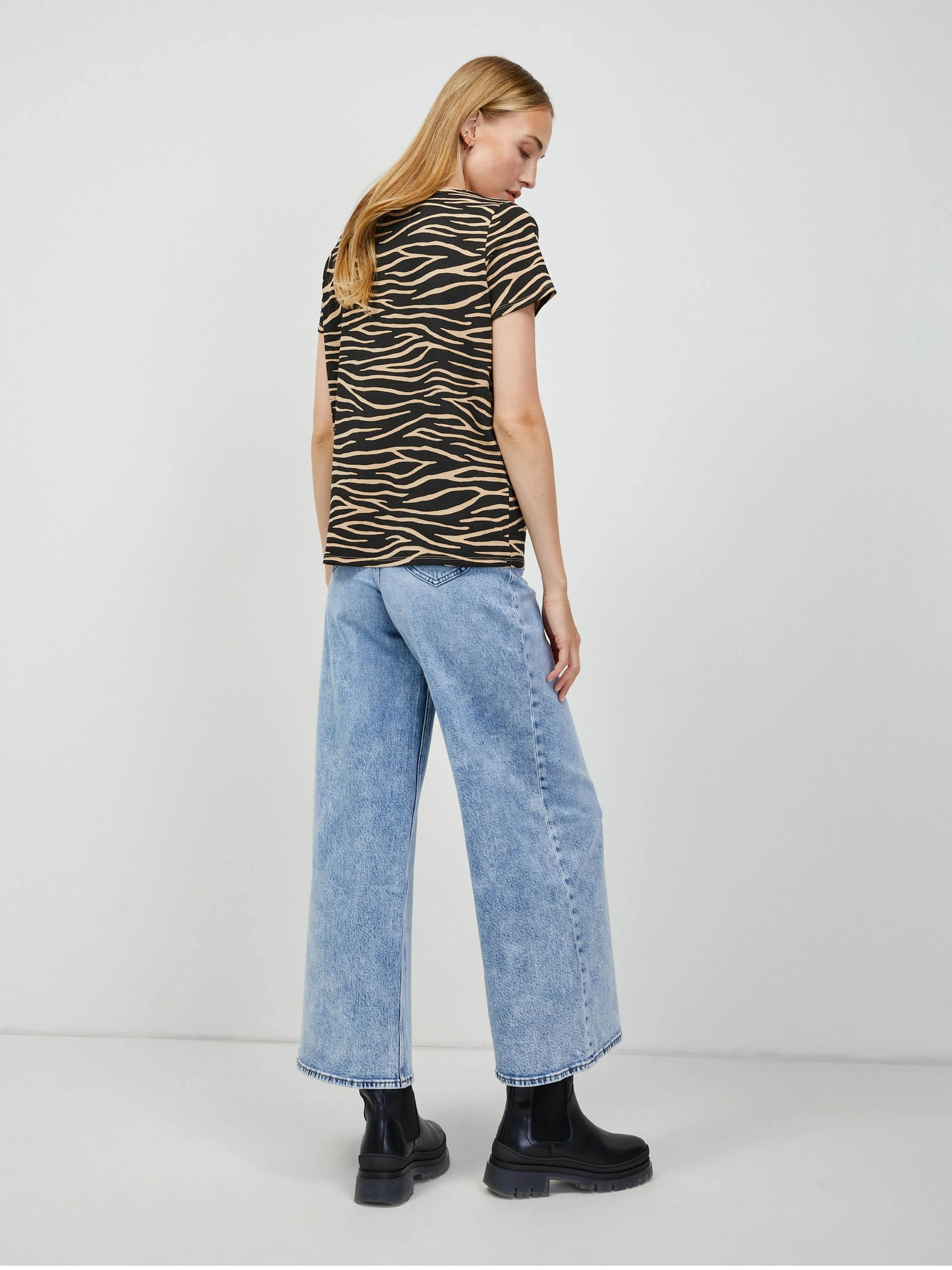 Beige-schwarzes T-Shirt mit Tiermuster ORSAY