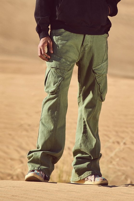 Lockere Cargo-Schlagjeans mit Rissen