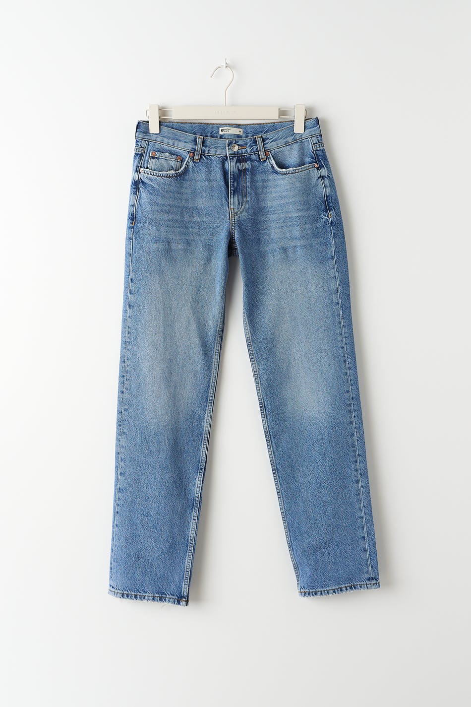 Low straight jeans
