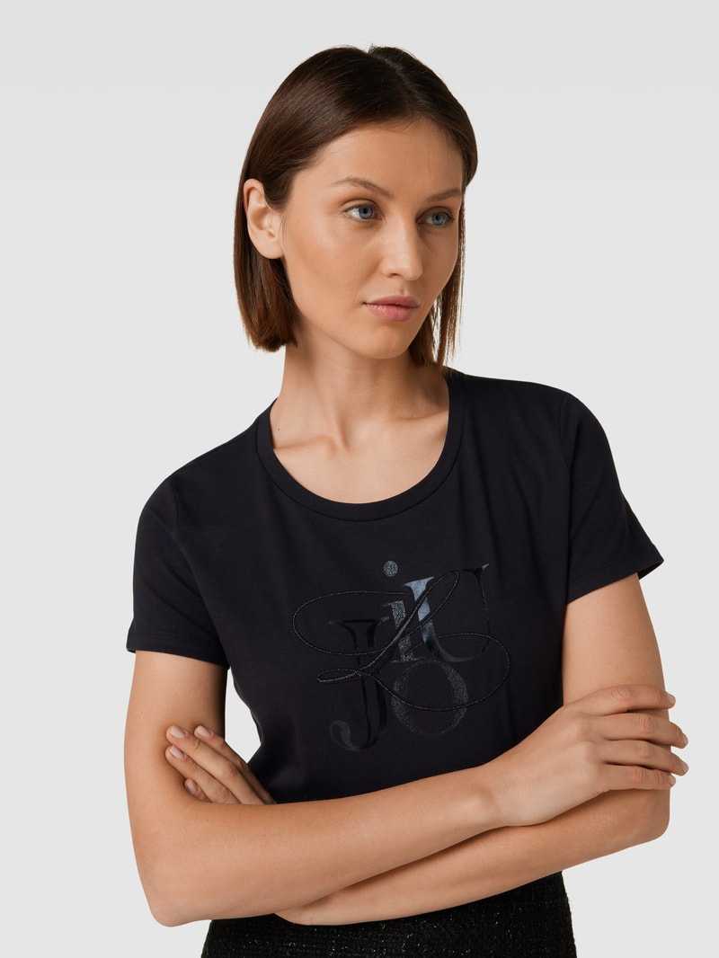 T-Shirt mit Ziersteinbesatz in black