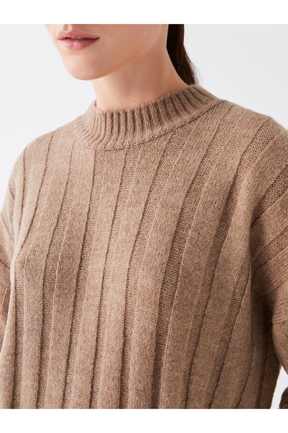 LC Waikiki  Einfarbiger langärmliger Damen-Strickpullover mit halbem Rollkragen