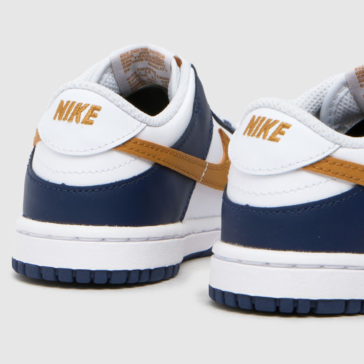 Nike marinblå och vita Dunk Low pojkar småbarnsskor