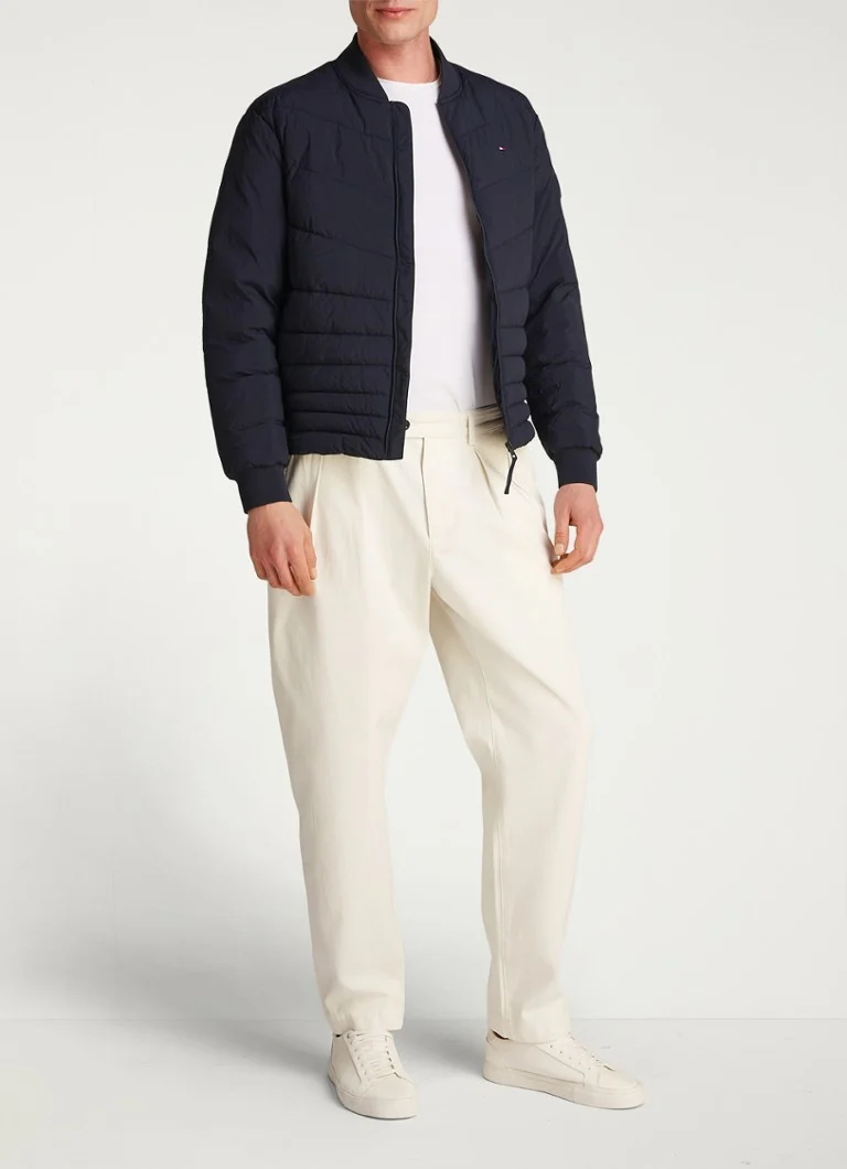 Jachetă bomber matlasată Tommy Hilfiger cu buzunare cu fermoar și logo