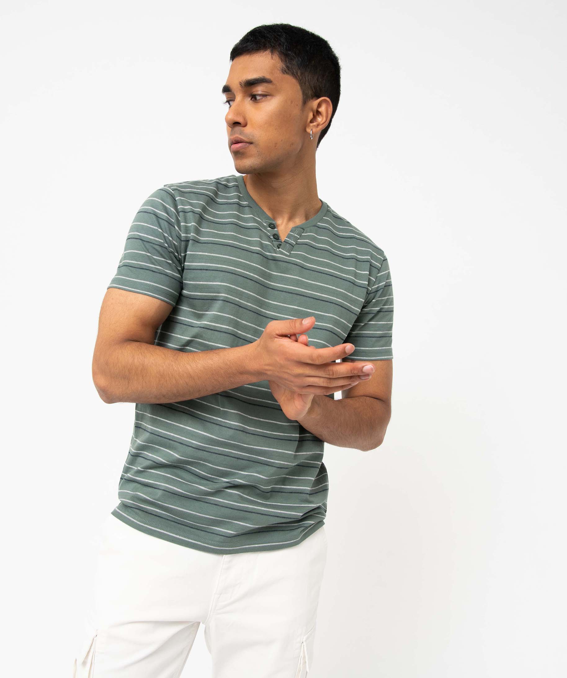 Tee-shirt homme à manches courtes, rayures et col fantaisie vert | GEMO