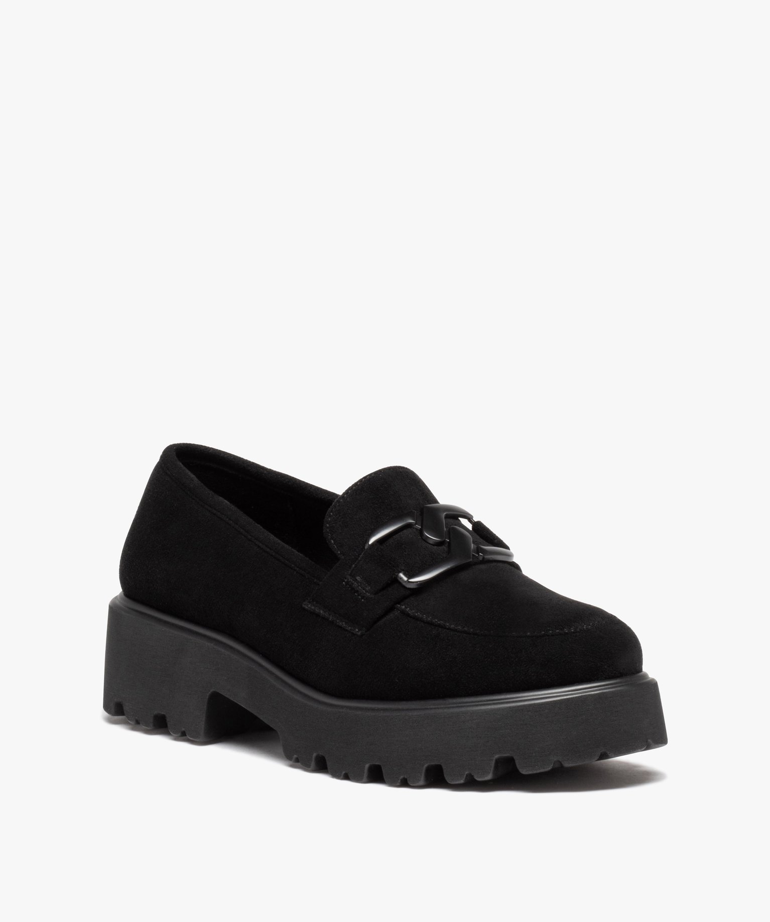 Mocassins unis en suédine à semelle crantée et bout amande beige clair | GEMO
