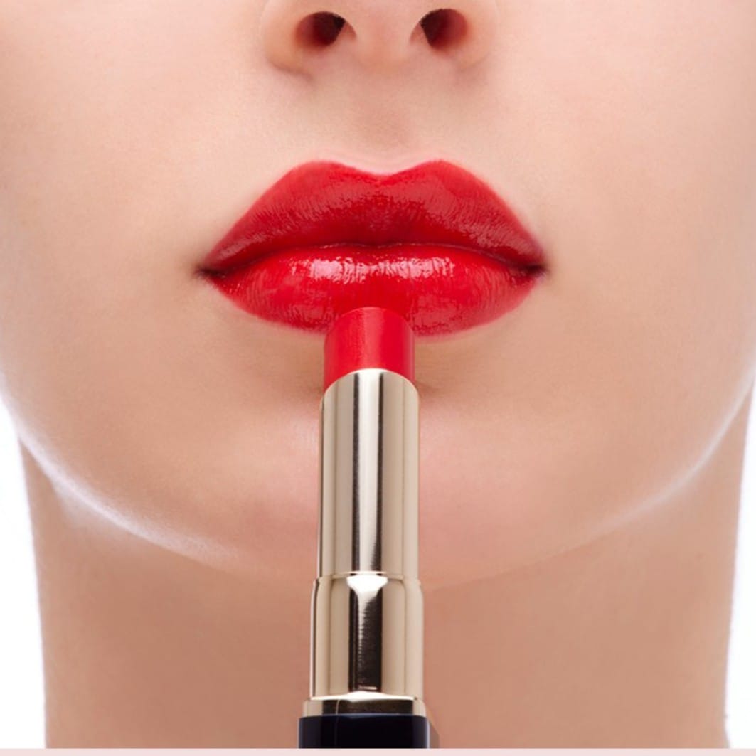 Batom SENSAI Lasting Plump