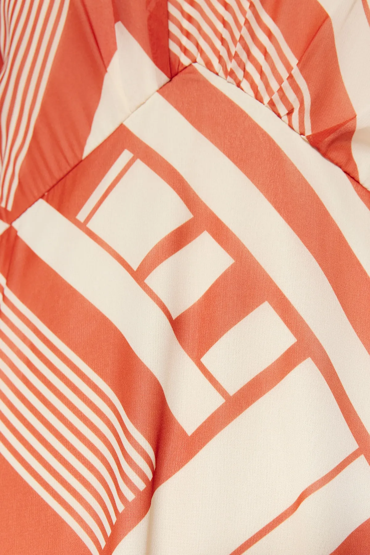 Trendyol Modest  Oranges, geometrisch gemustertes, gefüttertes gewebtes Chiffonkleid TCTSS23EB00063