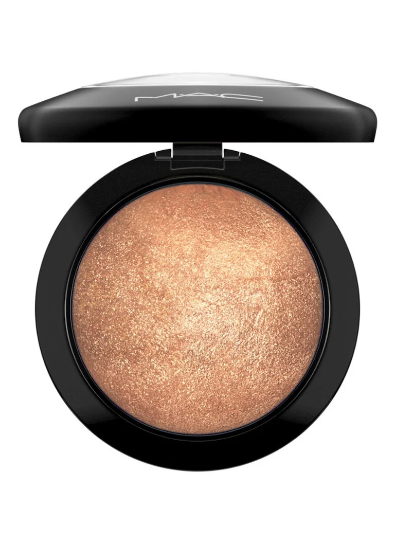 M A C Mineralize Skinfinish - iluminator